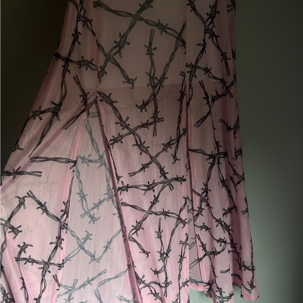 Killstar Pink Barbwire light weight skirt - Picture 2 of 6